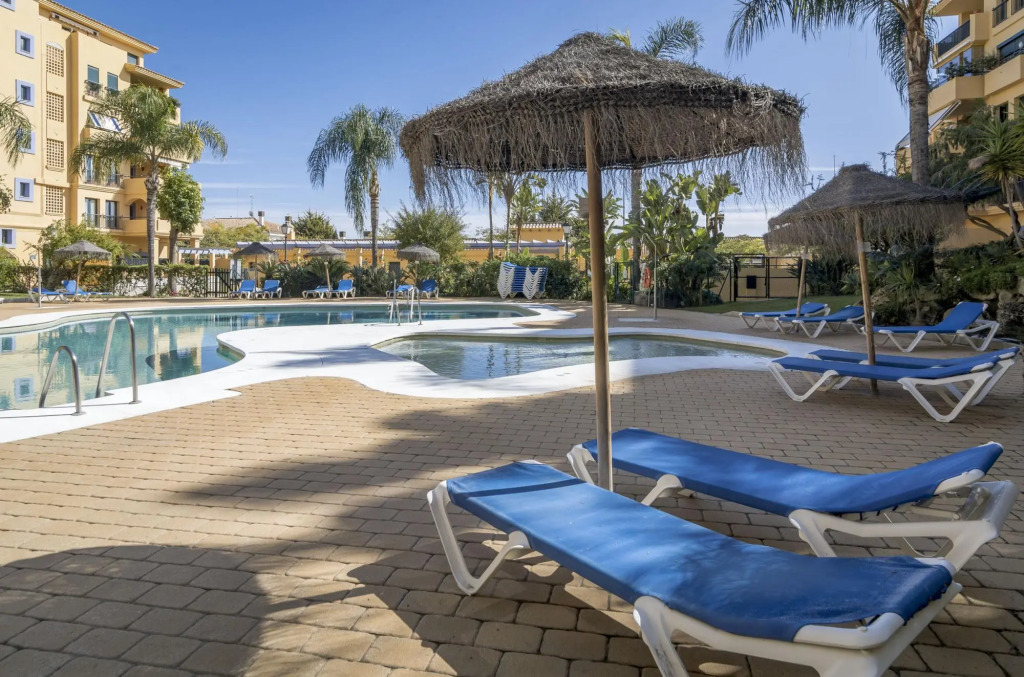 La-Beautiful 3 Bedroom Penthouse Close To Sea