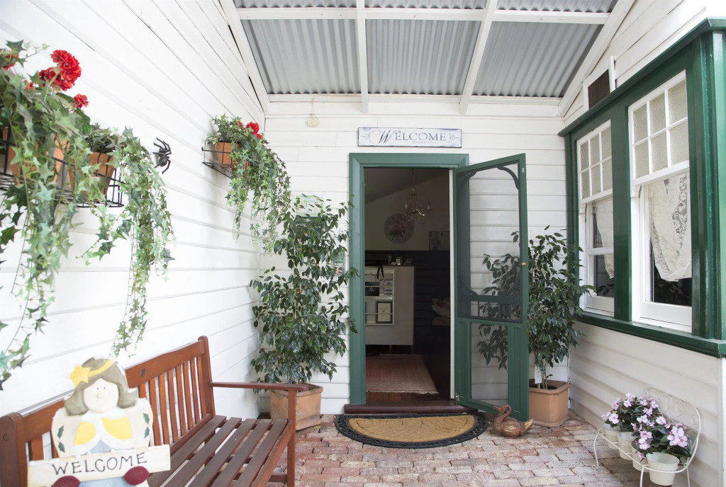 Rosebridge House Bed & Breakfast Adult Retreat