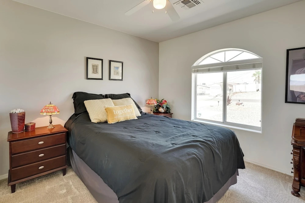 2 Mi to Lake & Dtwn: Lake Havasu City Home!