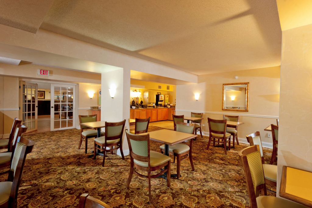 Country Inn & Suites by Radisson, Atlanta Airport South, GA
