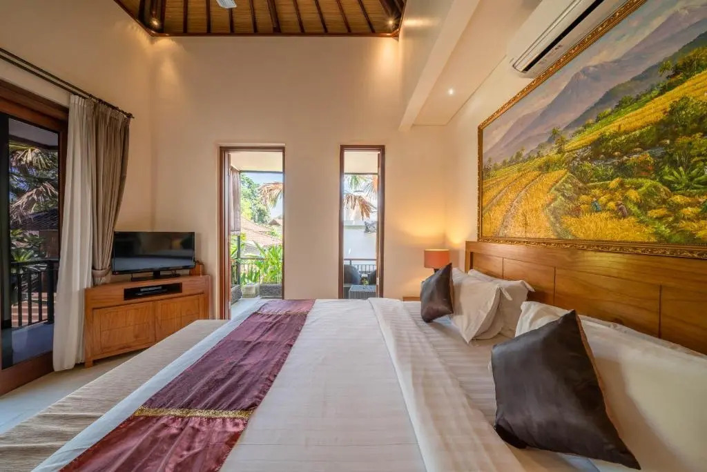 Villa Seacluded 1 - 3BR Villa in Central Seminyak - Large Pool