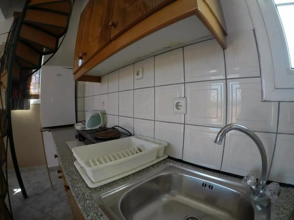 Villa Spiros II Apartments & Studios 50m From Center 300m From Laganas Beach Ideal For Families And Groups