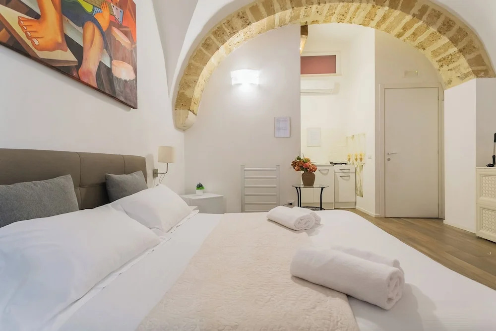 Red Rooms by Wonderful Italy