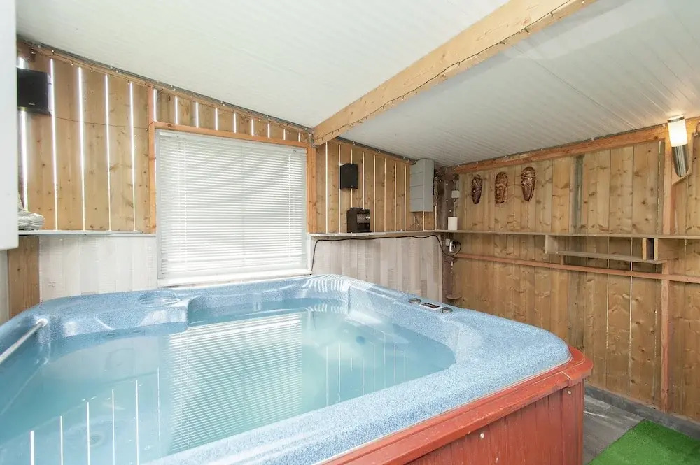 Holiday Home near Dutch Coast & Sauna