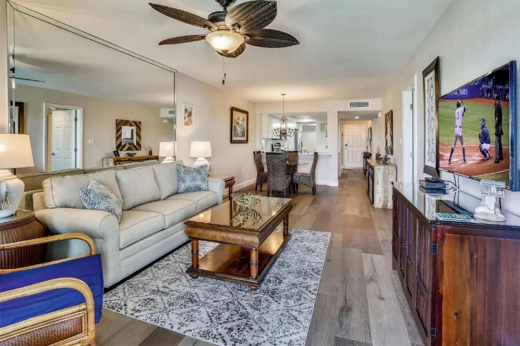 Land's End 4-405 Bay Front - Premier