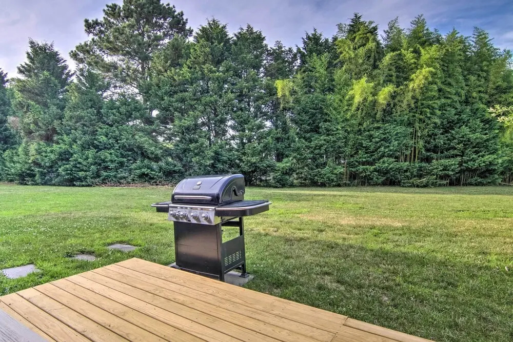 Pool Access & Deck: Bethany Beach Gem