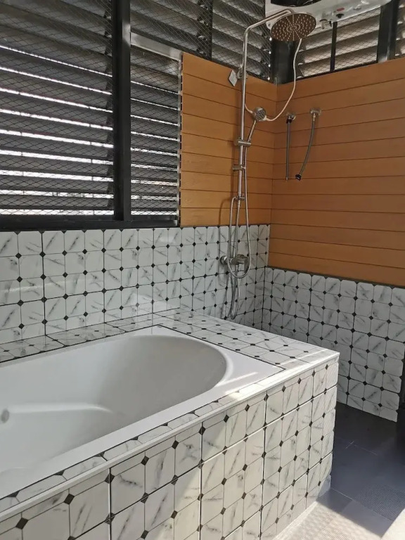 89 Bed & Studio Hostel