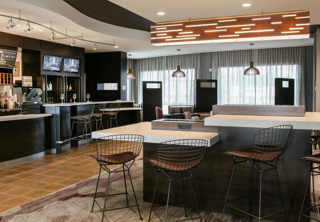 Courtyard by Marriott Omaha Bellevue at Beardmore Event Center