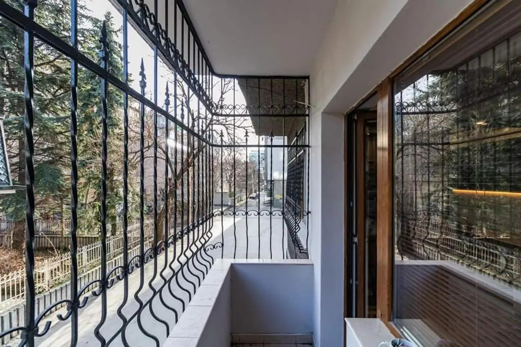 Grey central apartment