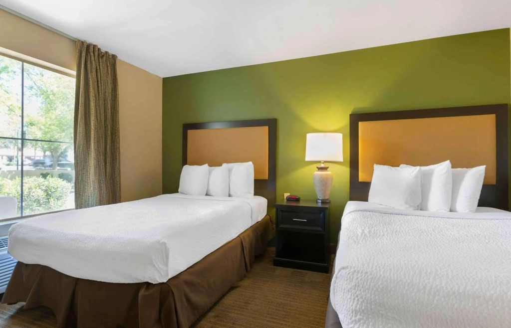 Extended Stay America Select Suites - Phoenix - Airport - E Oak St