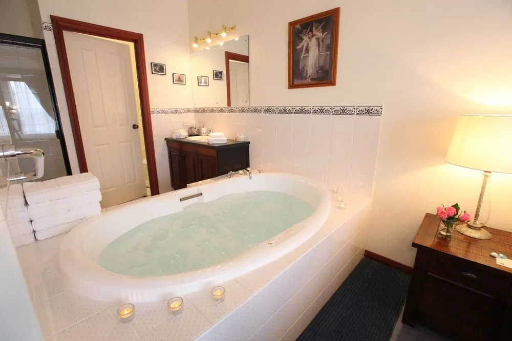 Wine and Roses Bed and Breakfast