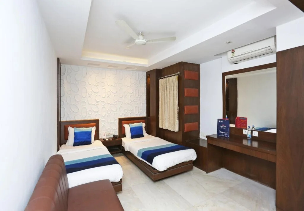 Hotel Myra By OYO Rooms