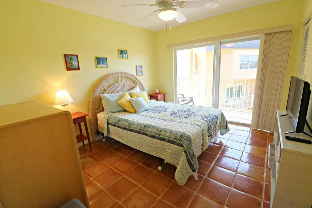 Creston House 12E