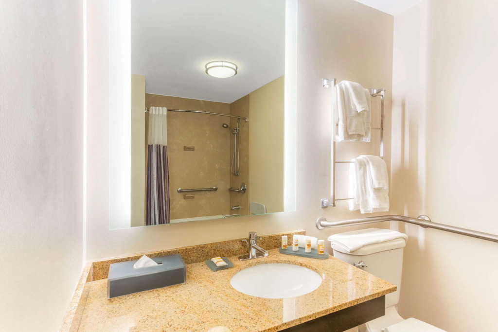 La Quinta Inn & Suites by Wyndham Chicago Downtown