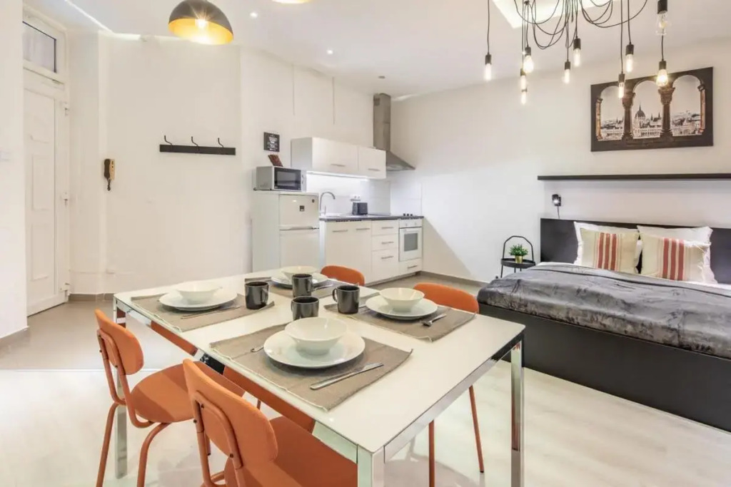 Grand Synagogue Dream Home