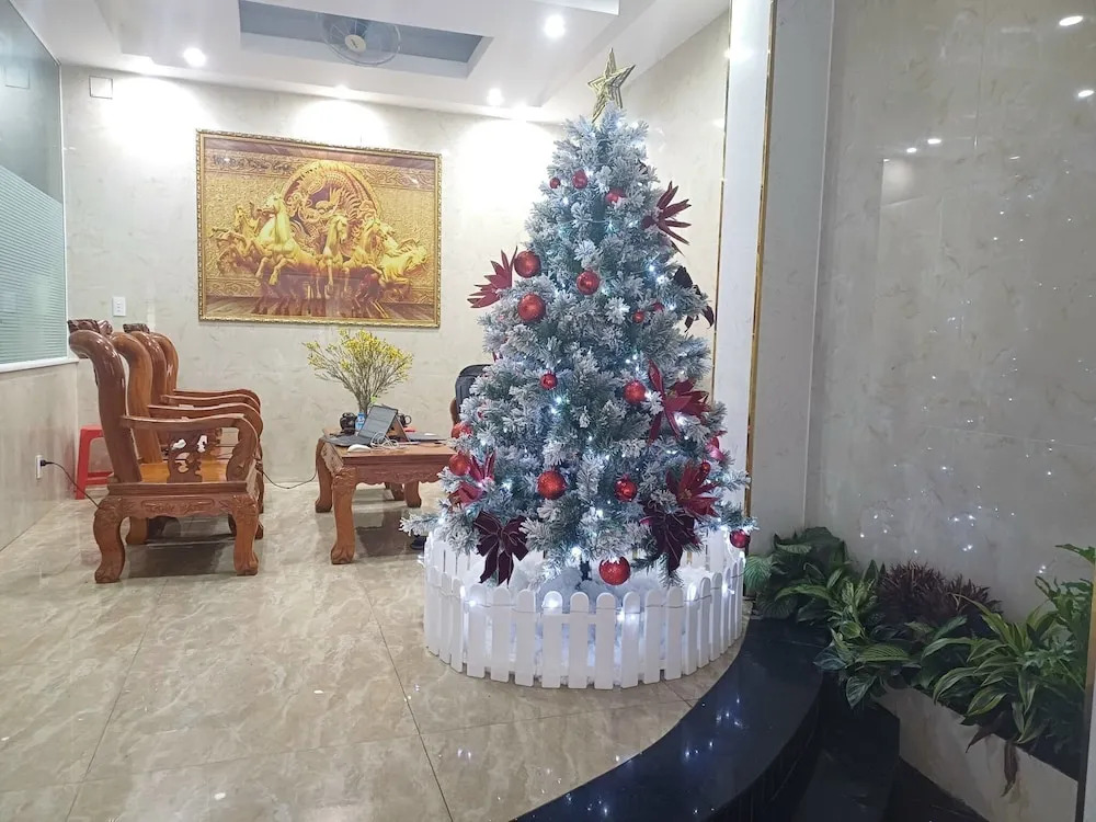 COZY Hotel HCM