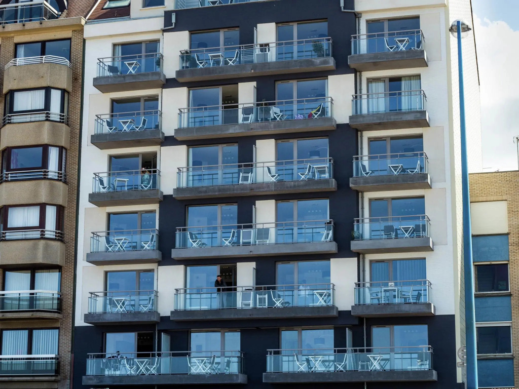 Modern beachside apartment in Bray-Dunes close to De Panne