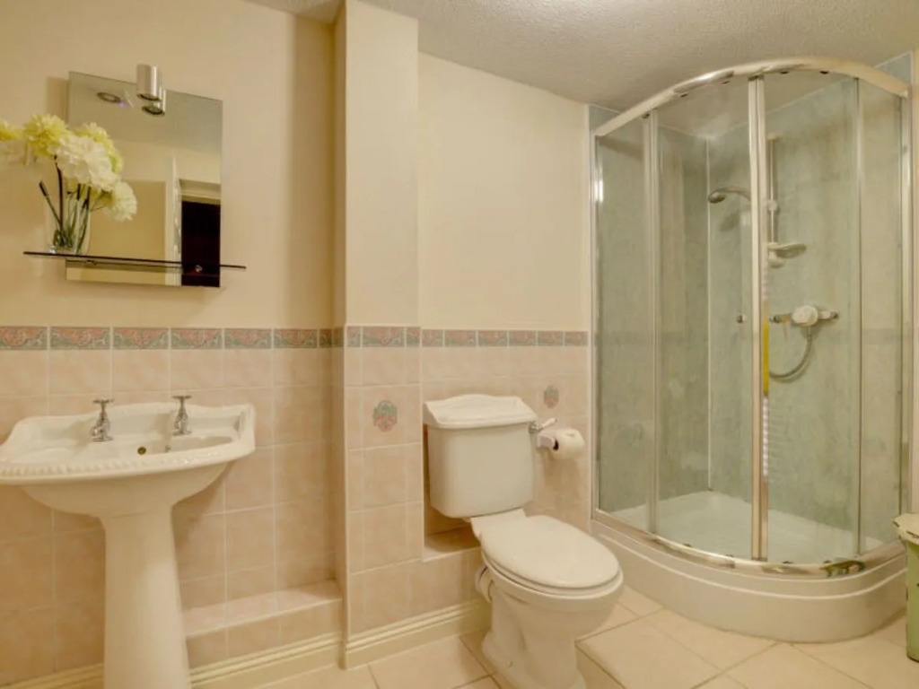 1 Devon Beach Court
