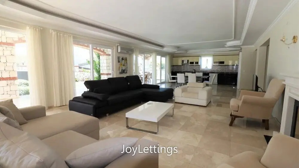 Villa NKL1 by JoyLettings
