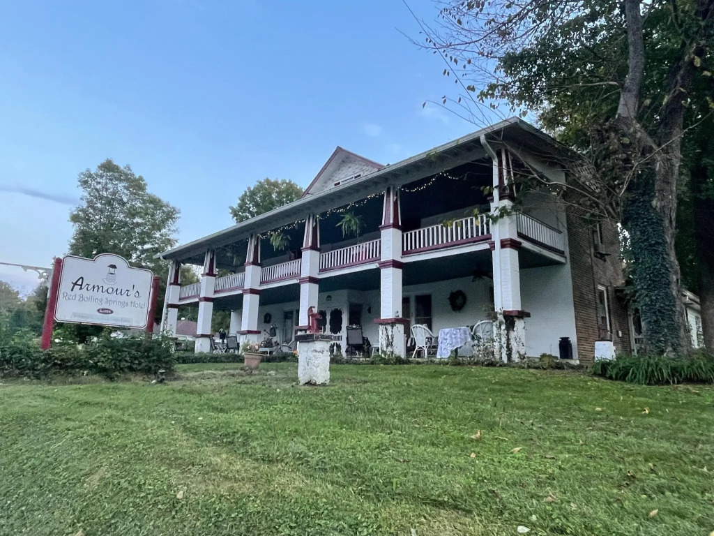 Armours Hotel & Spa