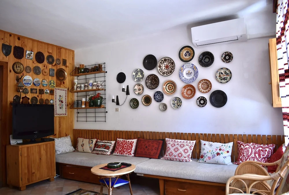 Cozy Family Cottage at the Lake Balaton