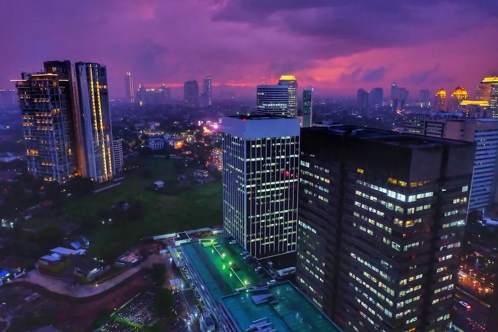 3 Bedrooms Luxury Sudirman Mansion Apartment by Travelio
