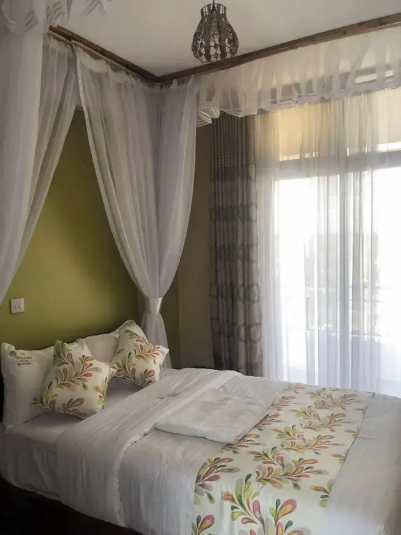 Golden Palace Hotel