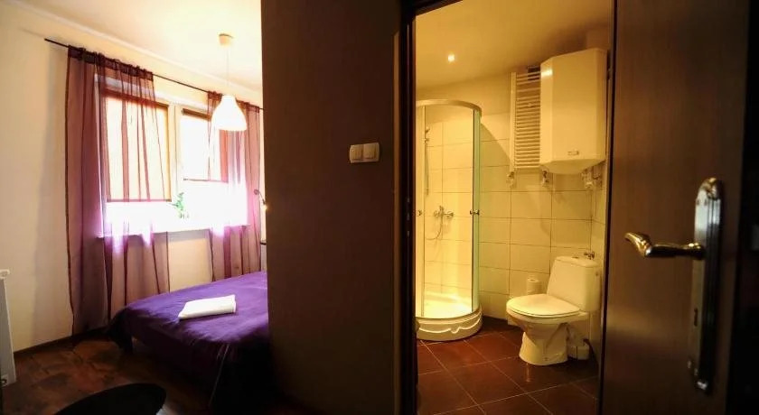 Very Berry Hostel