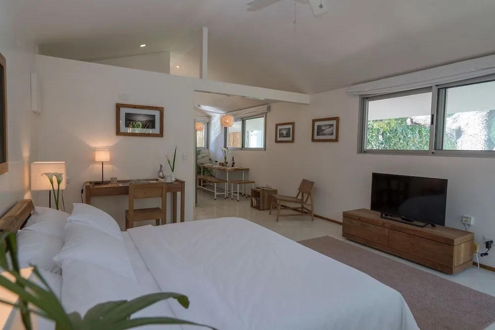 Moana Surf Resort