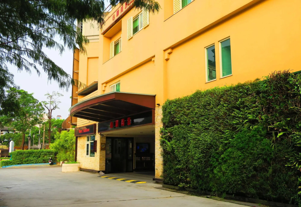 Herz Hotel