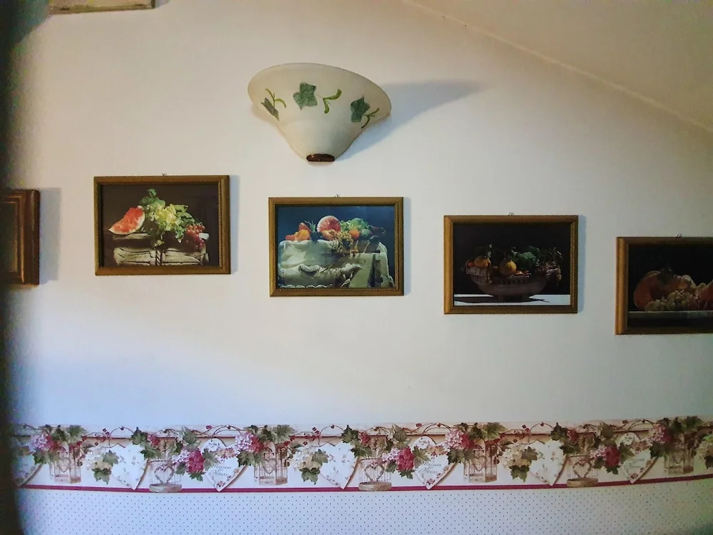 House With 2 Bedrooms in Civitanova Marche, With Furnished Garden and Wifi Near the Beach