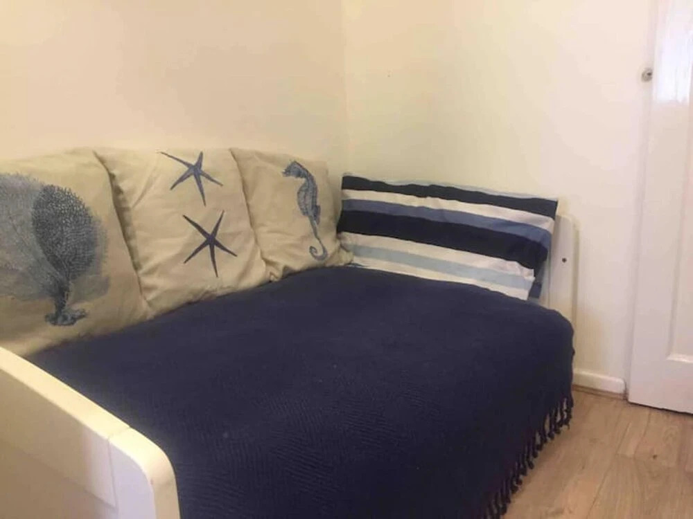 Compact Suite, 3 min From Beach - Inc Breakfast