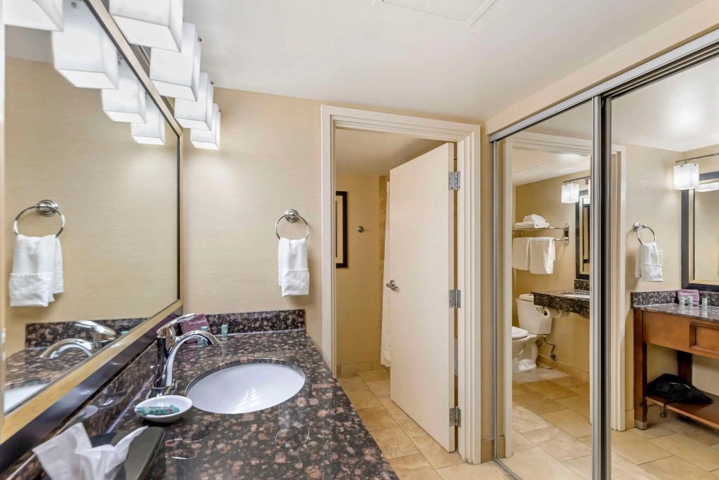 Best Western Cotton Tree Inn