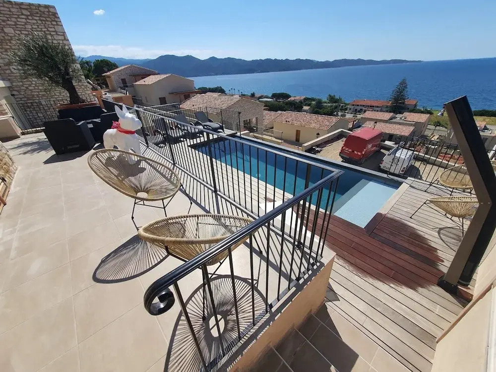 Mor405 - T3 Neuf vue mer Panoramique Avec Piscine