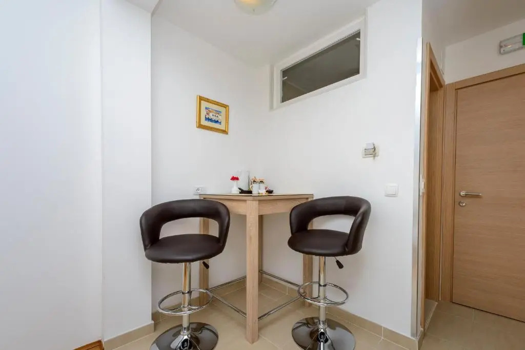 SB Apartment No 1