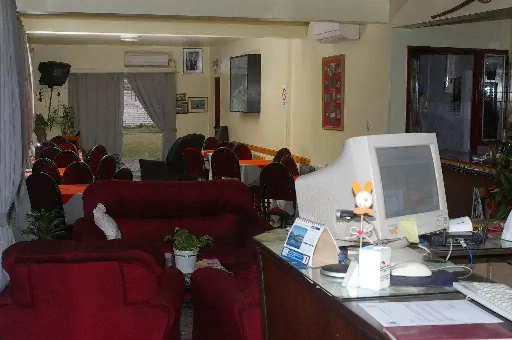 Rioma Hotel