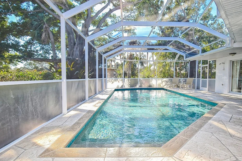 Lido Beach Home 4 Bedrooms 4 Bathrooms Home