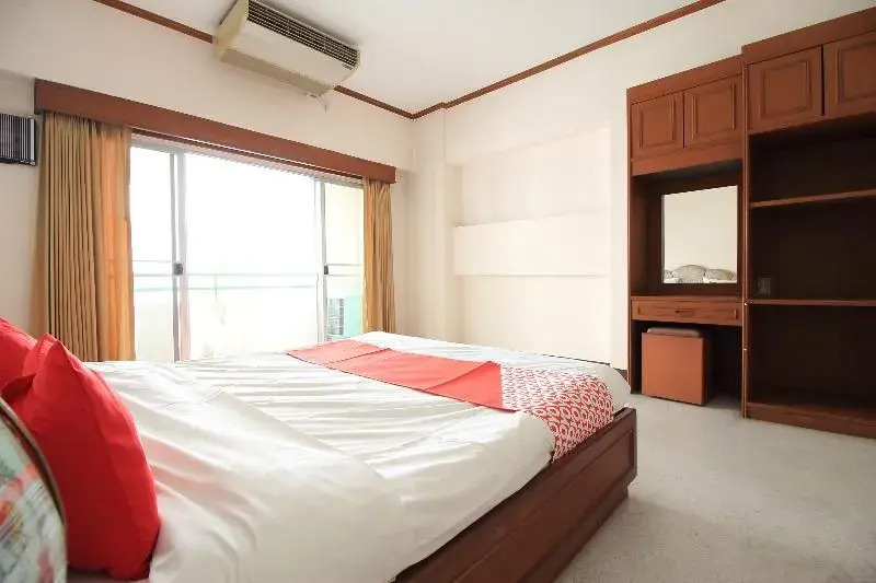 OYO 247 Diamond Place