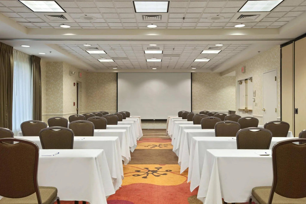 Hilton Garden Inn Hoffman Estates