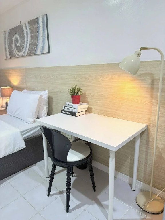 Cozy Studio Condo With Stunning Tagaytay Views