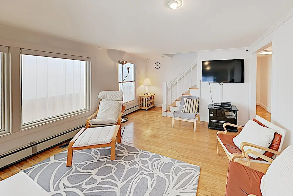 New Listing! Waterfront Haven, Adjacent To Beach 3 Bedroom Home