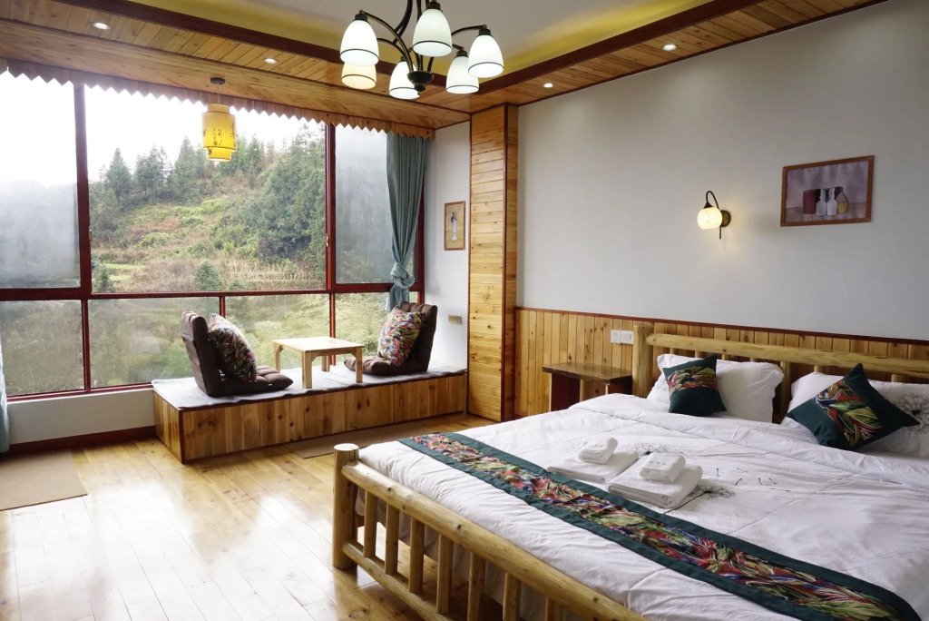 Tianranju Inn Longsheng