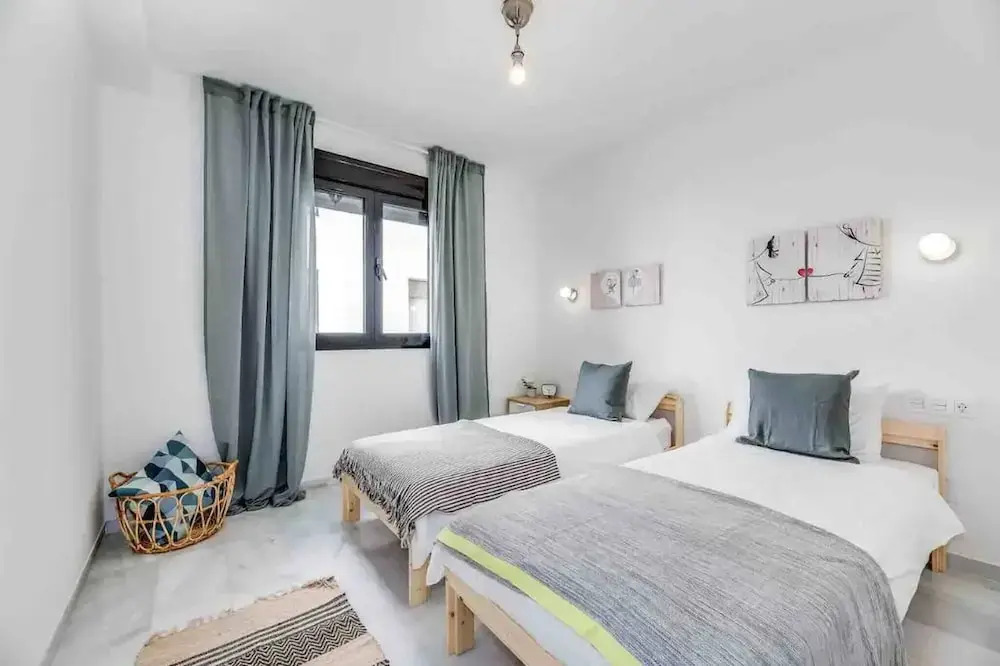 Beautiful 2 Bedrooms Apartment In Puerto Banus
