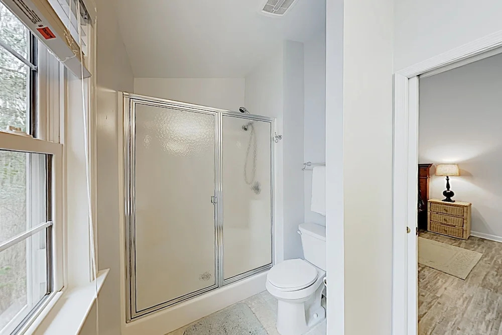 New Listing! Choice Getaway - 5 Pools & Beach Club 3 Bedroom Home