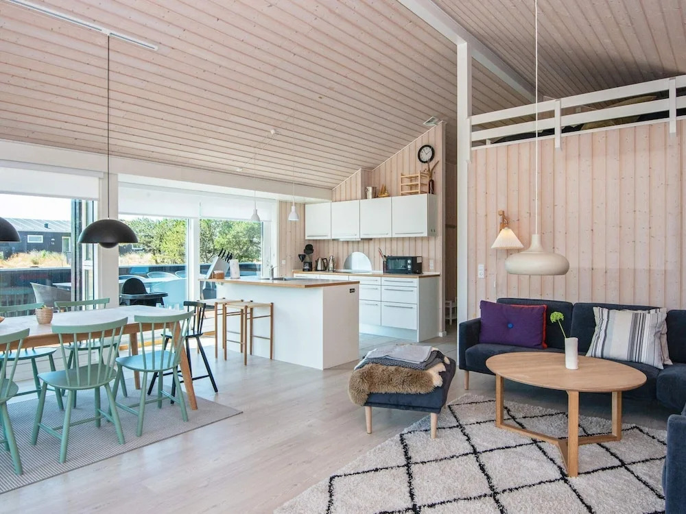 6 person holiday home in Fanø-By Traum