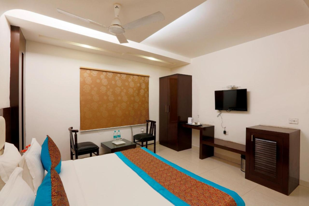Hotel Anand Lok Inn at Delhi Airport By Arch Group