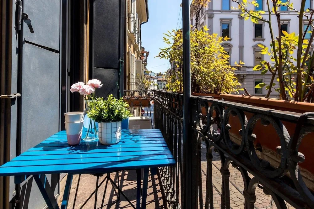 Brera district bright & elegant apartments by Rentopolis