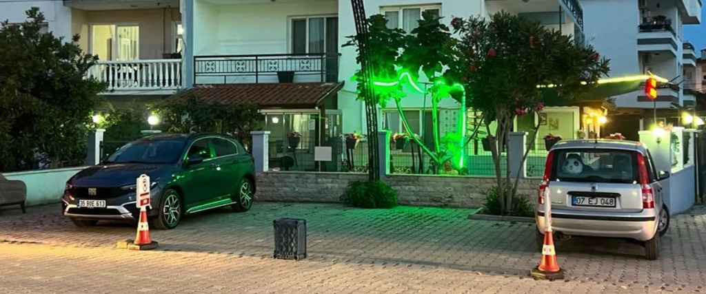 Neseli Pansiyon Cafe