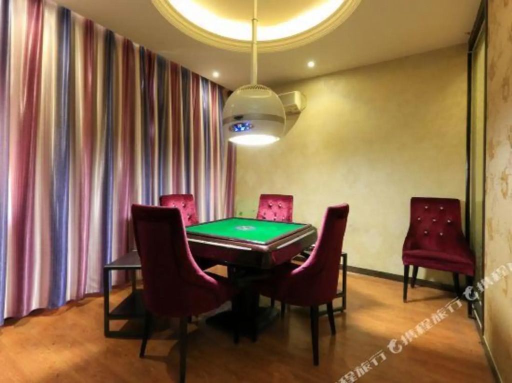 Homeinn Ripple Yun Hotel (Dongyang Renmin Road Light Rail Station)