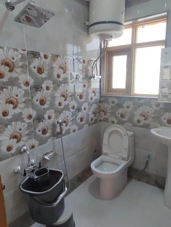 Hotel Silver Inn Srinagar